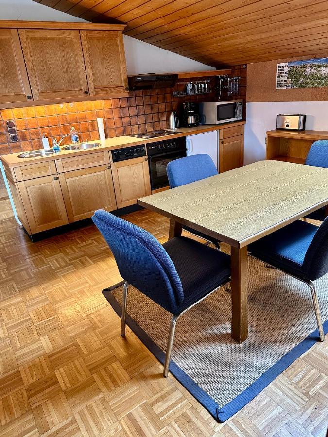 Haus Wenger Mountain View & Swimming Pool Apartment Капрун Екстериор снимка