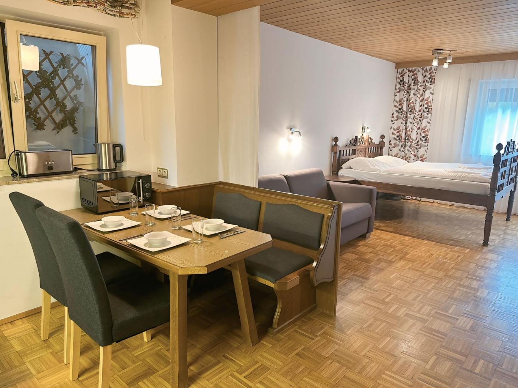 Haus Wenger Mountain View & Swimming Pool Apartment Капрун Екстериор снимка